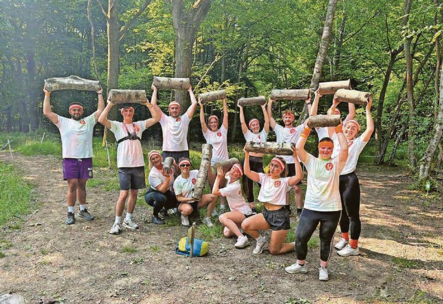 Thea and the 'Dirty Dozen' take on assault course challenge for PSDS charity