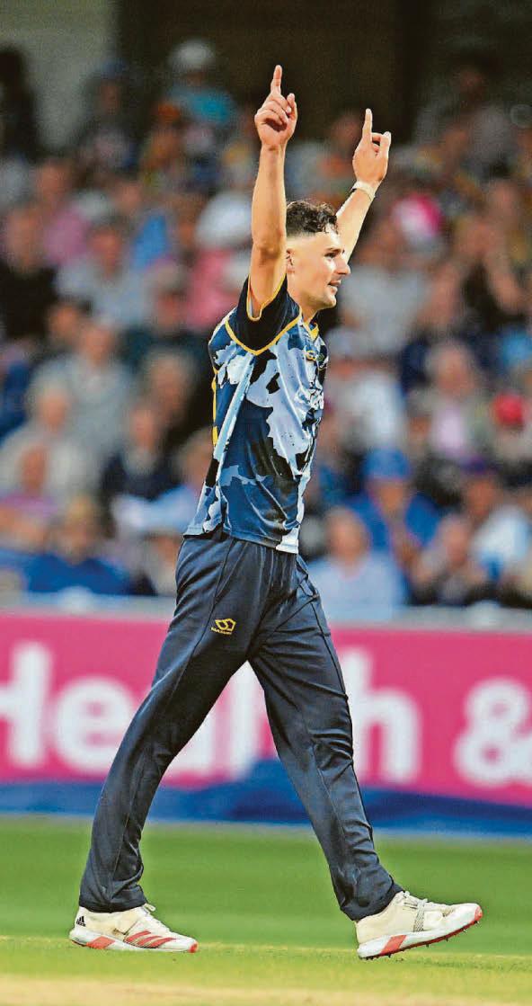 GLAM READY FOR A DOGFIGHT WITH THE SPITFIRES