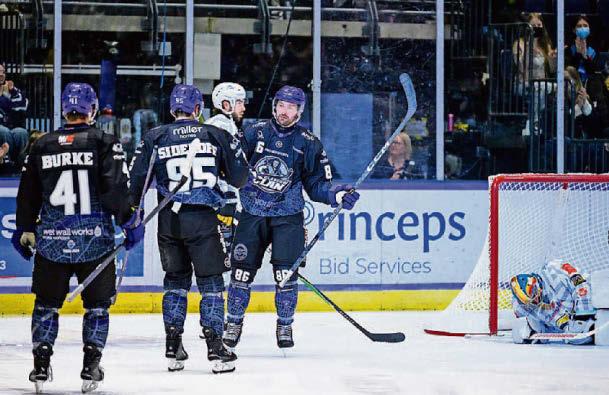 Double defeat at the hands of Giants