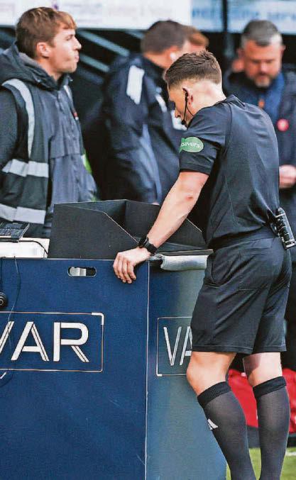 LAST-GASP DRAMA AS THE DONS NICK IT AT THE DEATH