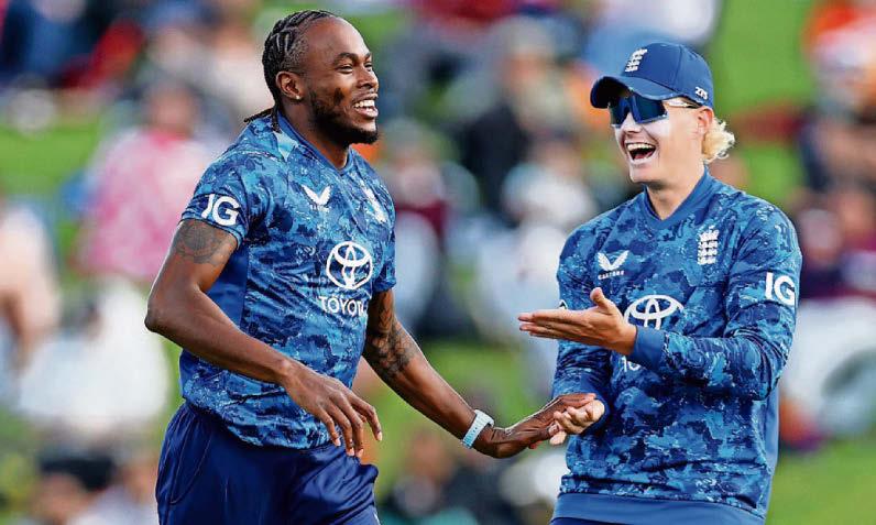 England contract reward for Bethell