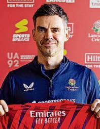 Jimmy signs new Lancashire deal