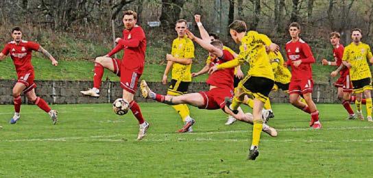 Late strike sends Johnstone out of South Challenge Cup