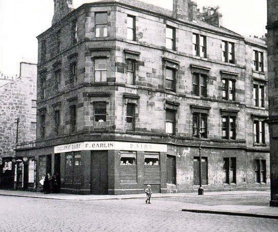 Our monumental tenement