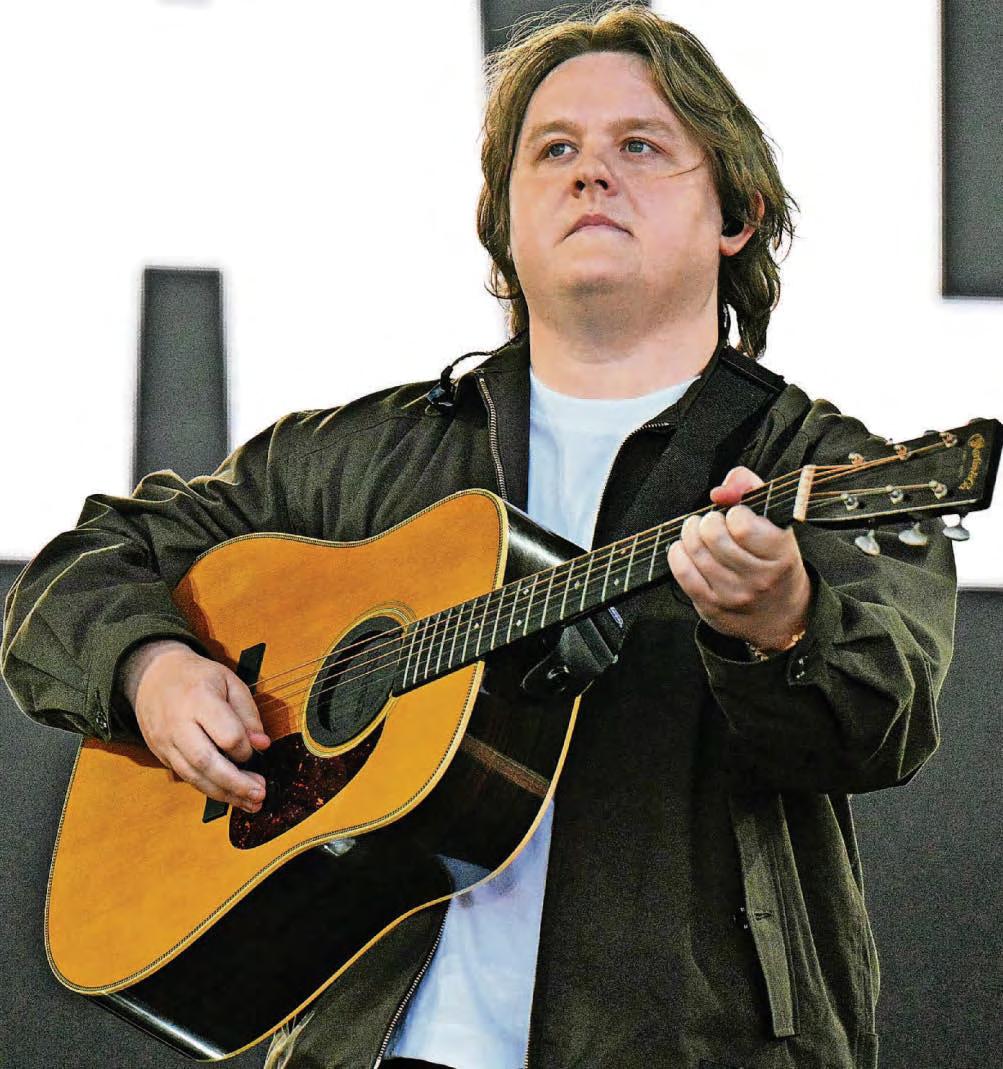 Lewis pops in to cafe after surprise Glasto return gig