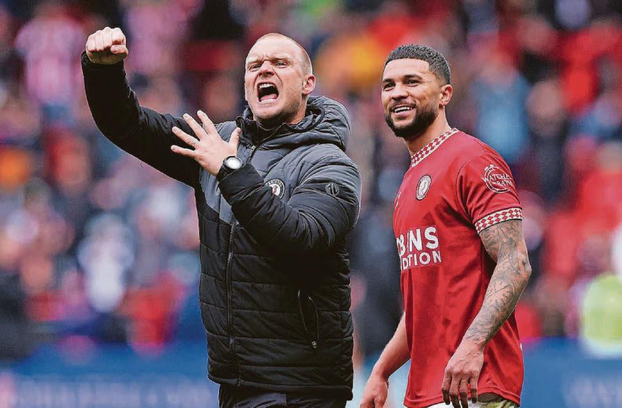 Football Manning calls for patience over striker's contract situation