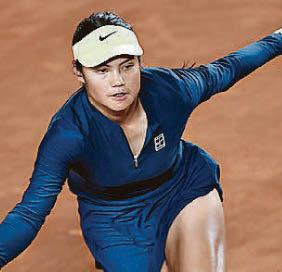 Tennis Raducanu battles through to the second round in Rome