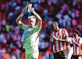 Saints hold Manchester City to pass Derby's record low points tally