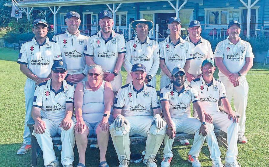 Cricket Gloucestershire's seniors celebrate wonderful week of wins