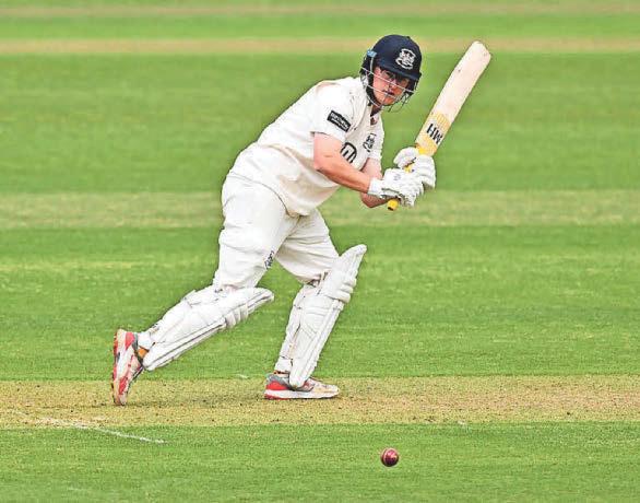 Charlesworth and Murphy ensure draw for Gloucestershire