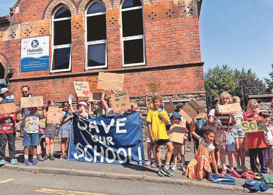 Education Nearly 1,000 empty primary school places next term