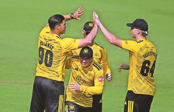 Cricket De Lange pleased with Gloucestershire's bowling display