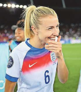 Women’s football Skipper Williamson should be ‘fine’ for semi-final