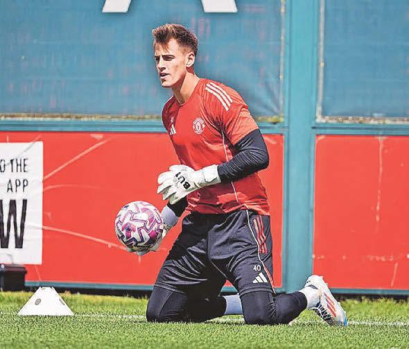 Football City boss Struber backing Vitek to be ‘Premier League goalkeeper in the future’