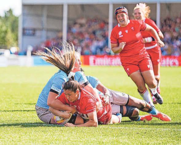 Women's rugby Callender says sorry to the fans after Wales woe