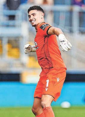 Football Boss Clarke hails 'dogged performance' as Gas overcome setbacks