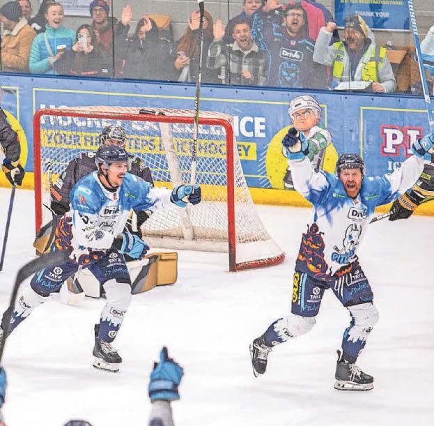 Ice hockey Bristol Pitbulls pull away in third period to beat Lightning