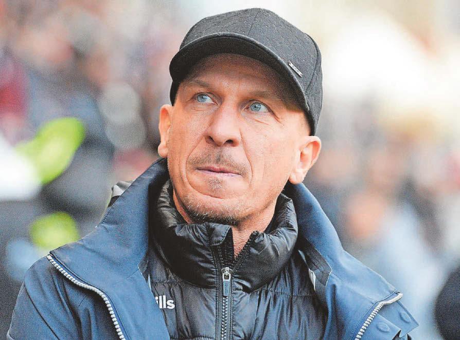 Football Robins looking elsewhere in search for an additional striker