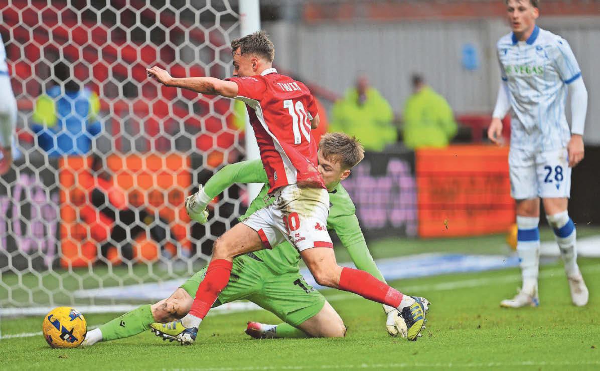 Jewson/Hellenic Powell fires ‘Field to derby win against Roman Glass