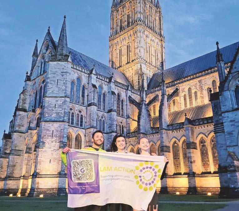 'Amazing support' Runner finishes four marathons in just four days