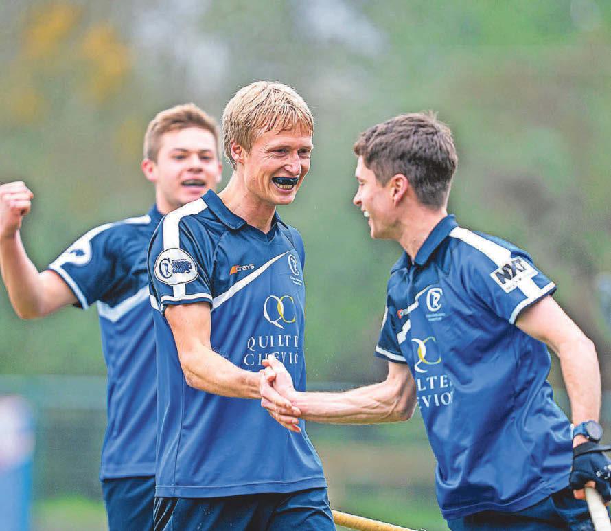 Hockey Robbies closing in on the title after 5-goal derby delight