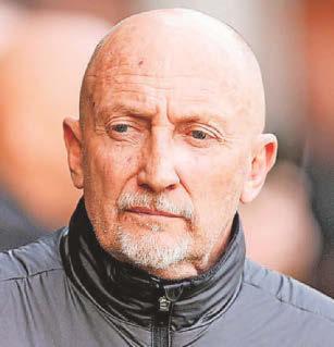 It's all about promotion this season – Holloway