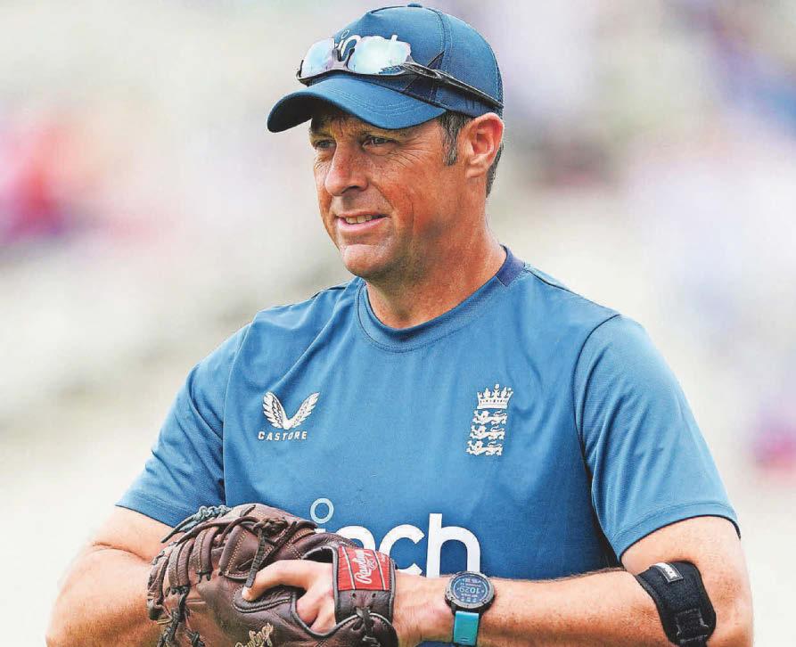Ashes wickets could suit England - Trescothick