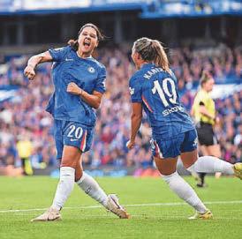 Carpenter and Kerr keep Blues at summit