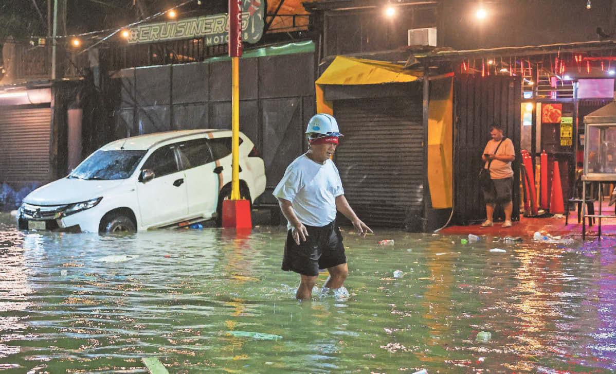 Another deadly typhoon arrives in Philippines