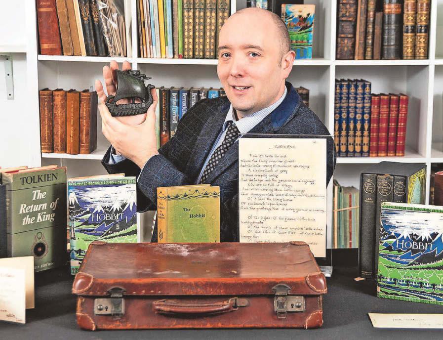 Tolkien's pipe and case set to sell for thousands
