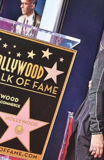 Branson announces loss of his 'guiding light' Joan