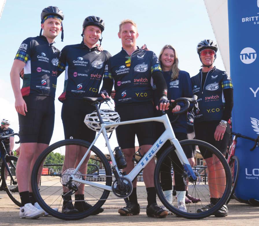 Families unite for rugby star's next MND mission