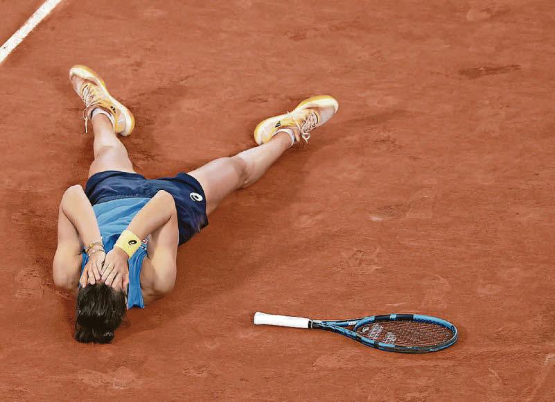 World number 361 stuns sixth seed