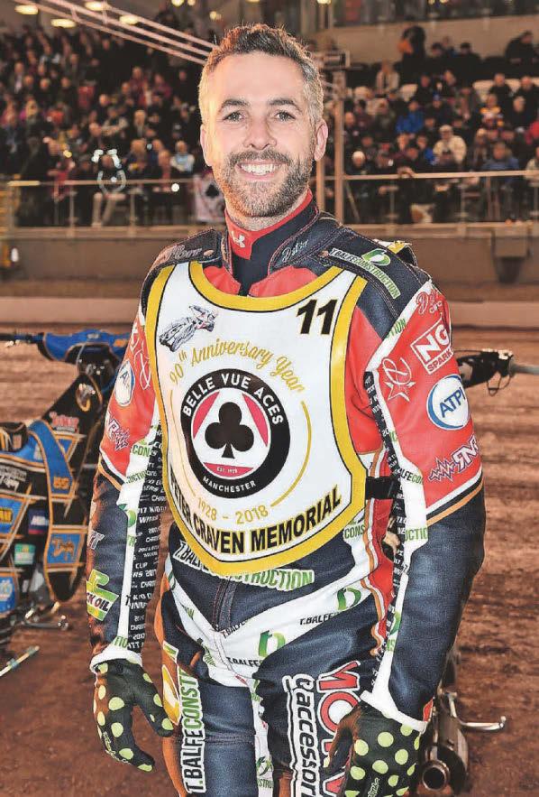 Nicholls joins the Gladiators