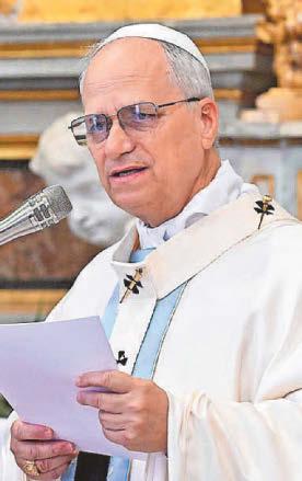 Pope prays for peace