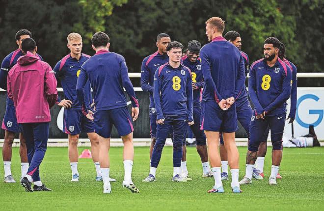 MCCABE TRAINS WITH SENIOR SQUAD