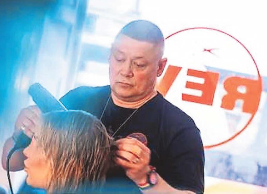 Hair salon helping the homeless set to expand