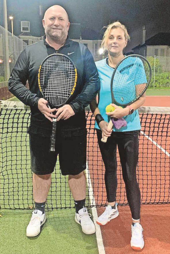 Die-hard players undeterred by change in weather