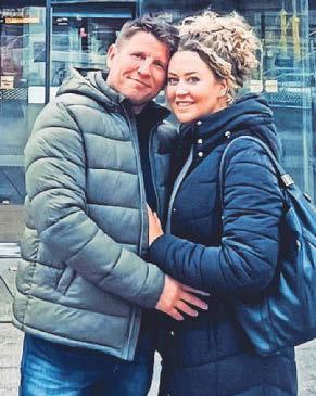'Fairytale' couple make return visit