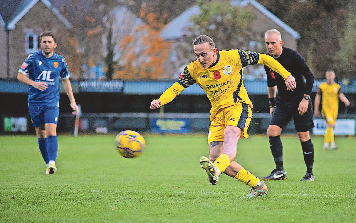 Clinical Uxbridge end Parkway's six-match unbeaten home run
