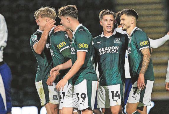 Cleverley 'does not have the option' to rotate for Trophy tie