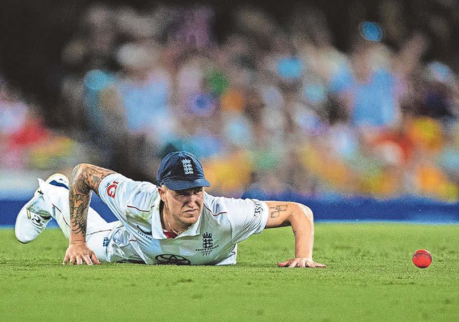 Dropped catches so costly as Australia gain the advantage