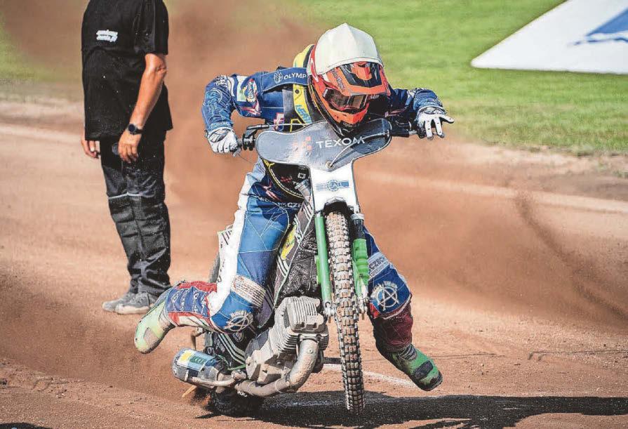 Klima returns to Gladiators as Thomsen also signs with club