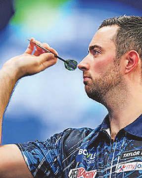 Humphries goes through, but Wade and Dobey tumble out