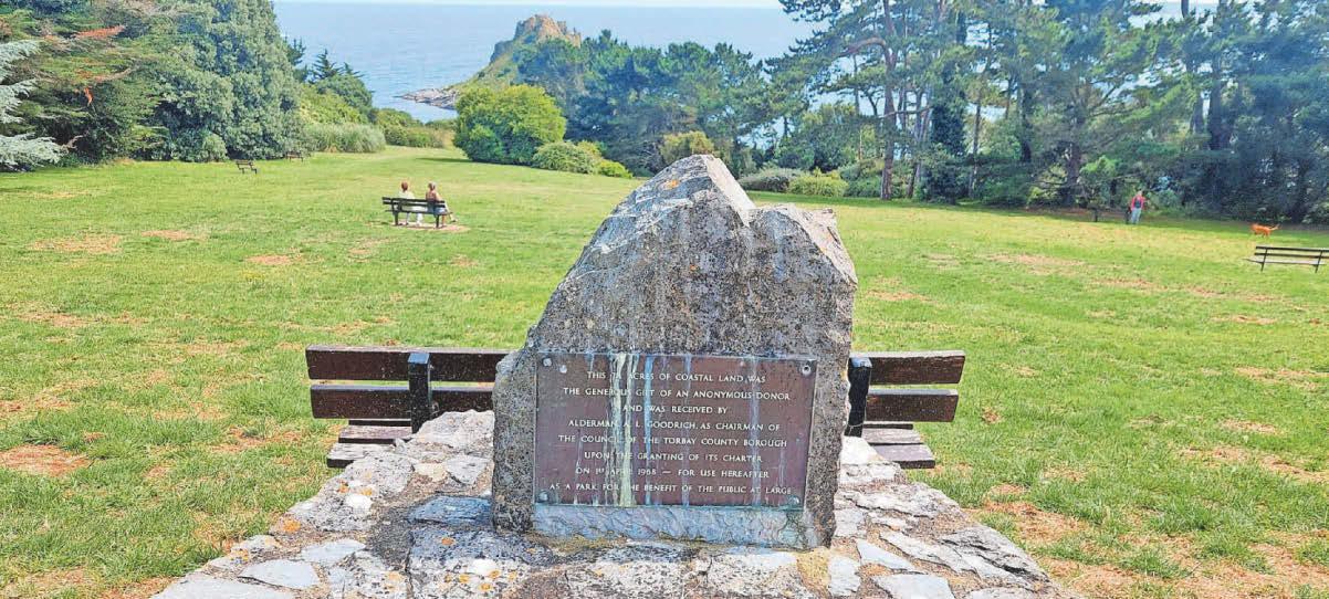 Council to look again at 'extortionate' bench fees