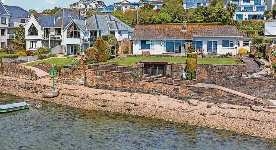 Short shrift for bid to build 'massive' home