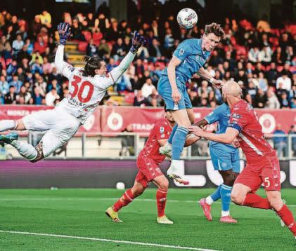 McTOMINAY'S ON THE RISE WITH NAPOLI