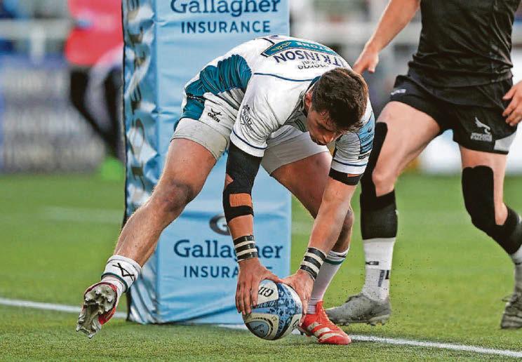 Still alive Gloucester grind it out to set up last-day clash