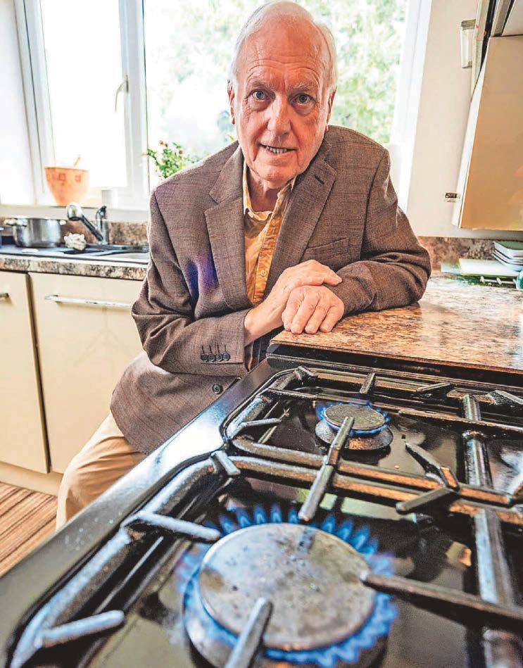 Bright spark Gas odour inventor is presented with a ‘Dull Man' award