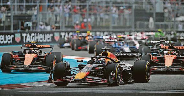 Norris takes aim at rival as teammate pulls clear